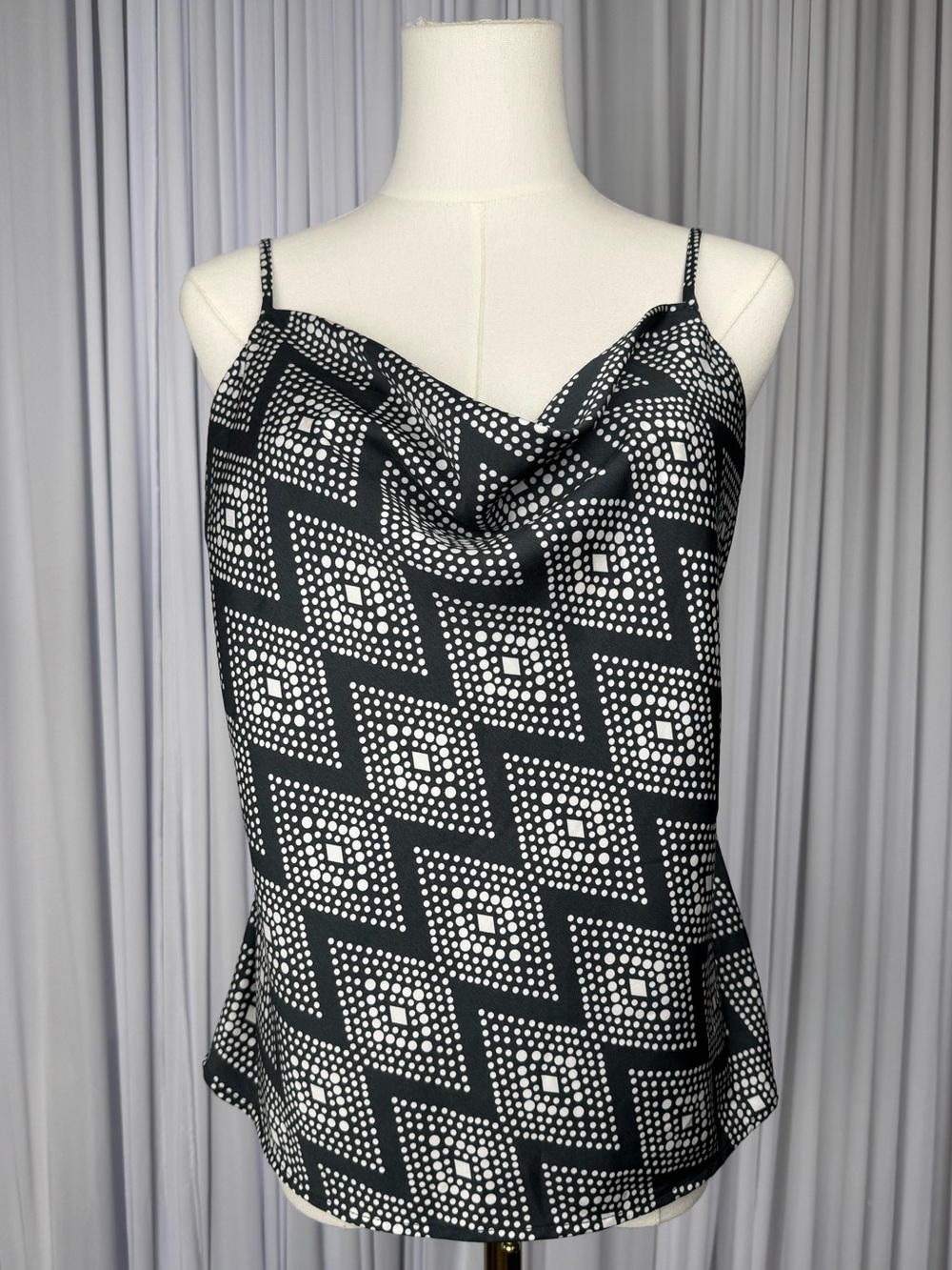 Banana Republic Black and White Geometric Cowl Neck Cami Size Medium